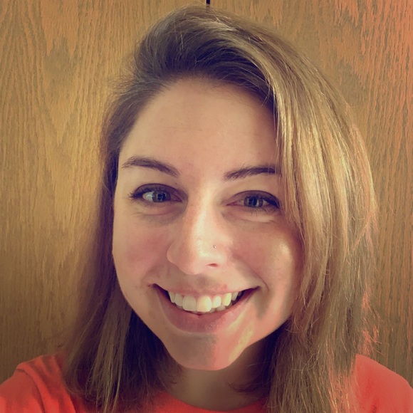 Meet your Posher, Michele - Picture 1 of 1